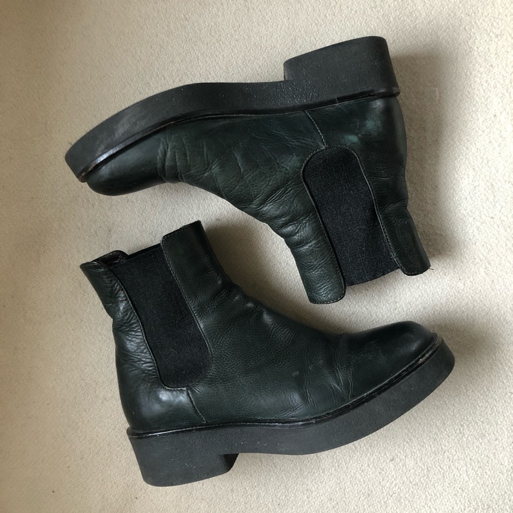 No. 6 Pull On Crepe Sole Boots